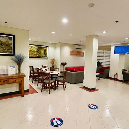 ไมโครเทล บาย วินด์แฮม ตาร์ลัค Hotel Tarlac City ภายนอก รูปภาพ