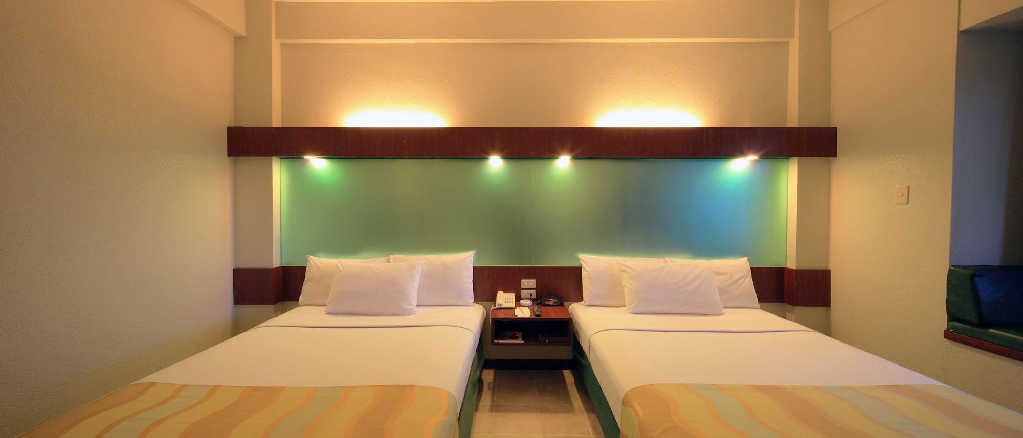 ไมโครเทล บาย วินด์แฮม ตาร์ลัค Hotel Tarlac City ภายนอก รูปภาพ