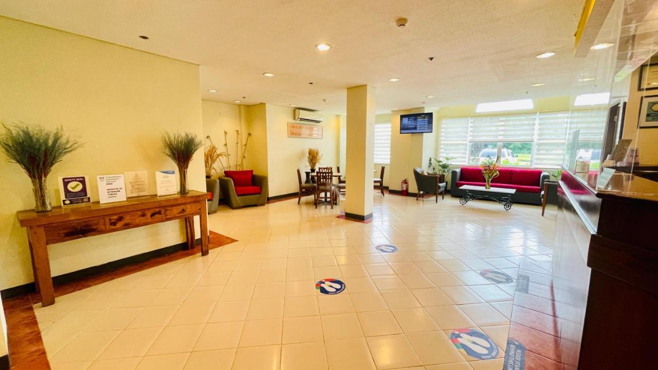 ไมโครเทล บาย วินด์แฮม ตาร์ลัค Hotel Tarlac City ภายนอก รูปภาพ