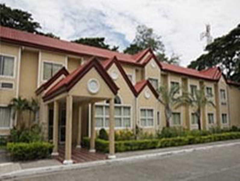 ไมโครเทล บาย วินด์แฮม ตาร์ลัค Hotel Tarlac City ภายนอก รูปภาพ