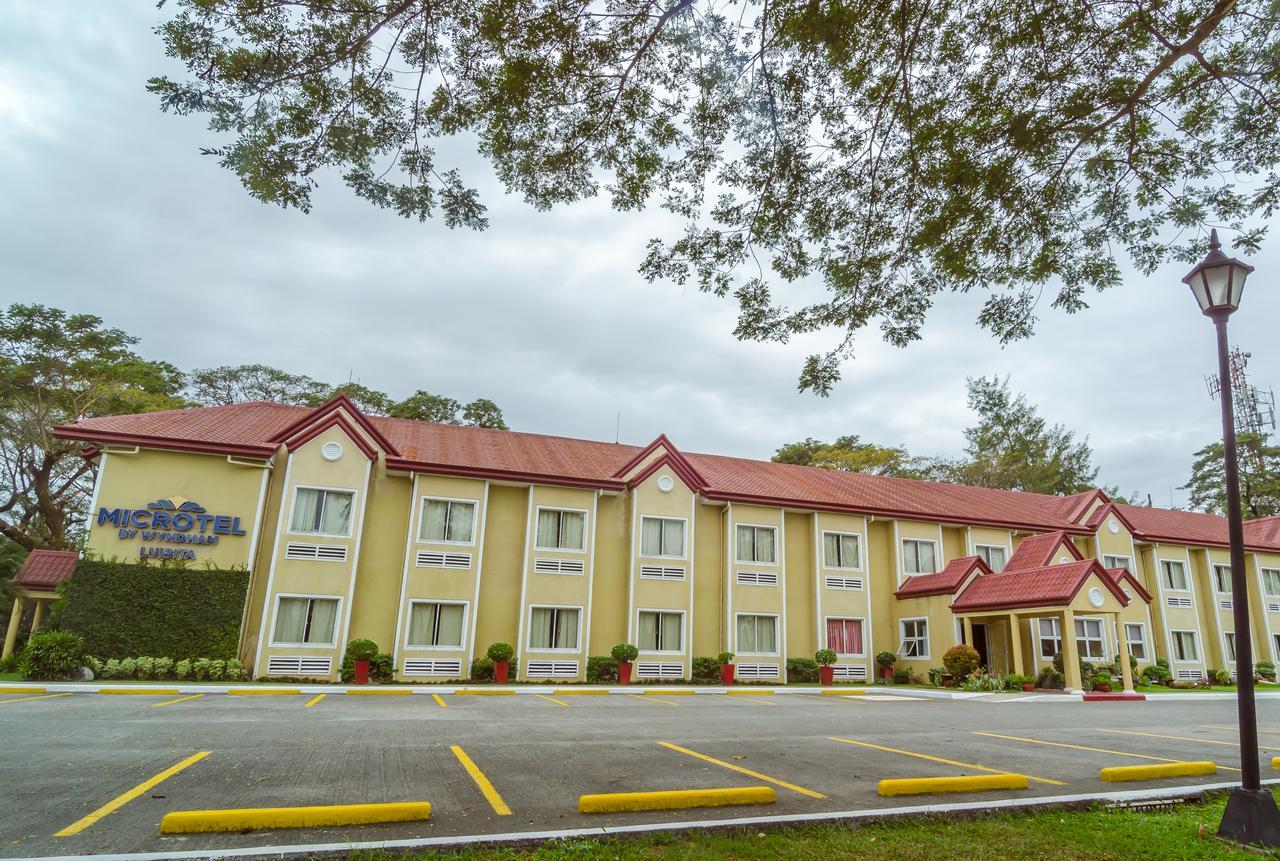 ไมโครเทล บาย วินด์แฮม ตาร์ลัค Hotel Tarlac City ภายนอก รูปภาพ
