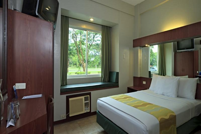 ไมโครเทล บาย วินด์แฮม ตาร์ลัค Hotel Tarlac City ภายนอก รูปภาพ